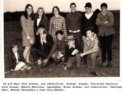 Grupo de jóvenes. 11/05/1968.